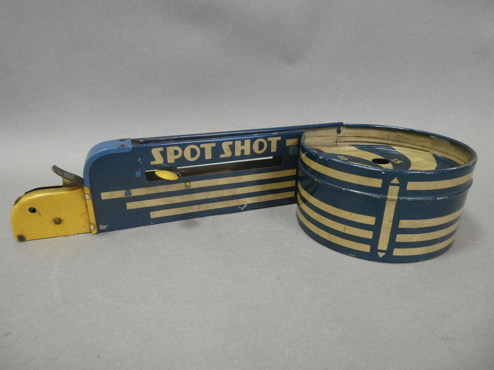 Vintage Wolverine Tin Litho Spot Shot Toy (1 of 4)