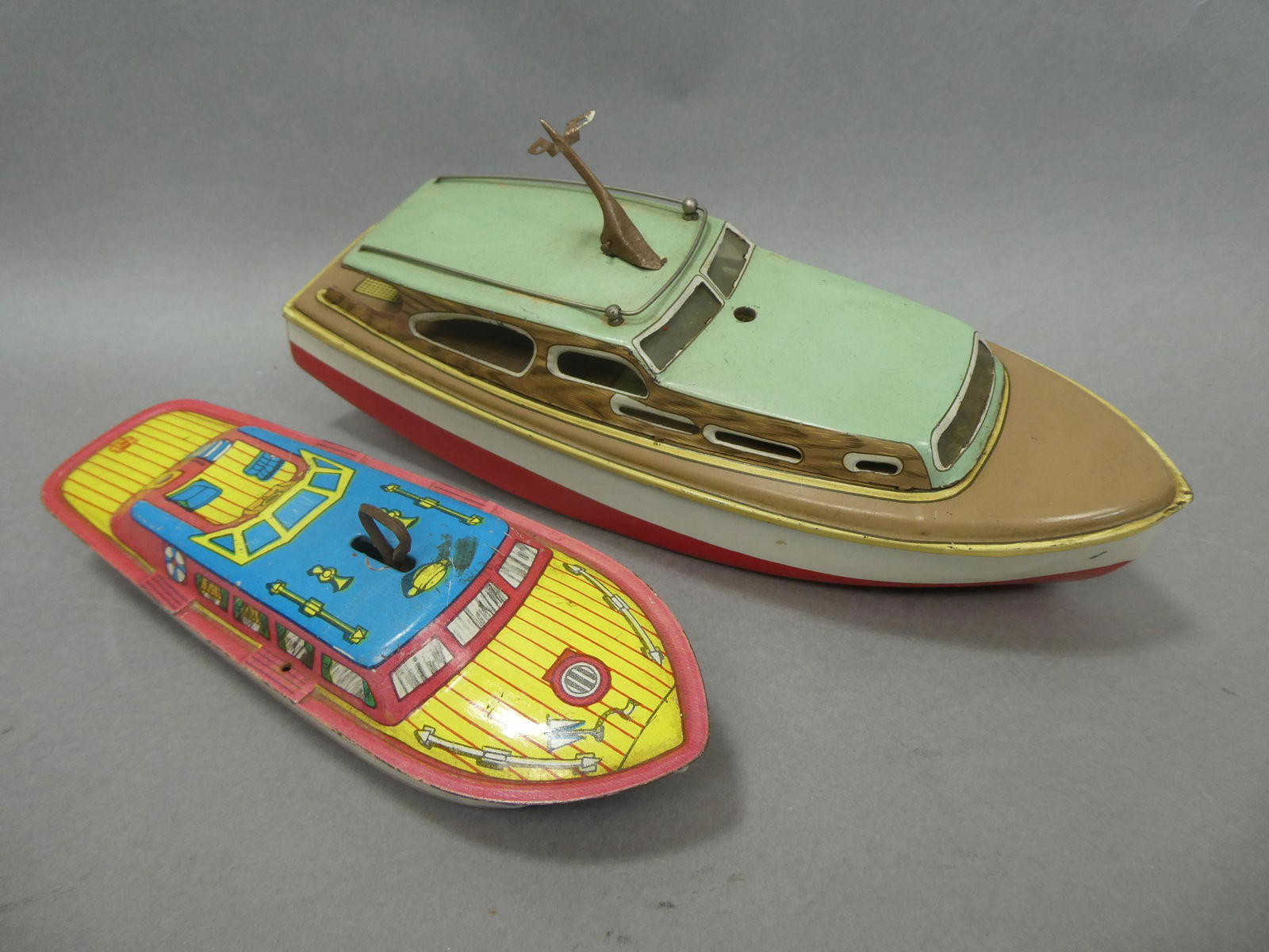2 Tin Litho Wind-up Boats SAN Japan & J Chein (1 of 5)
