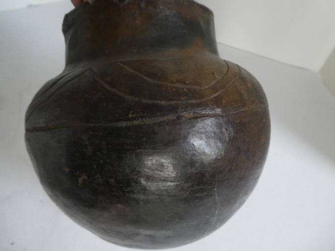 Southern Africa Antique Pottery Shona Pot