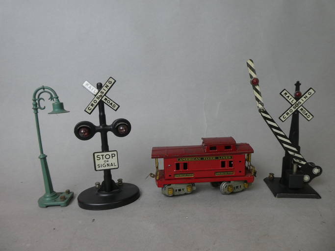 Lot 4 O Gauge Train Accessories American Flyer Caboose (10328) on Jul