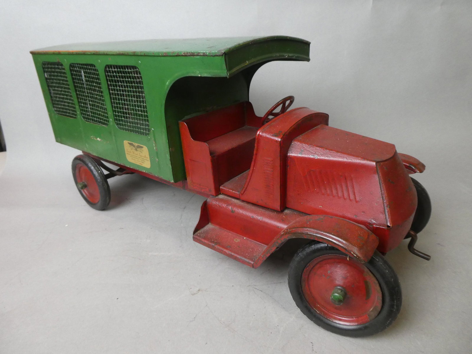 1920's American National Bullfrog Mack Railway Express: 1920's American National Bullfrog Mack Railway Express. Measurements in inches: 26 long Condition:Has been repainted at some point Shipping:We offer in-house shipping. Item(s) will be packed after inv