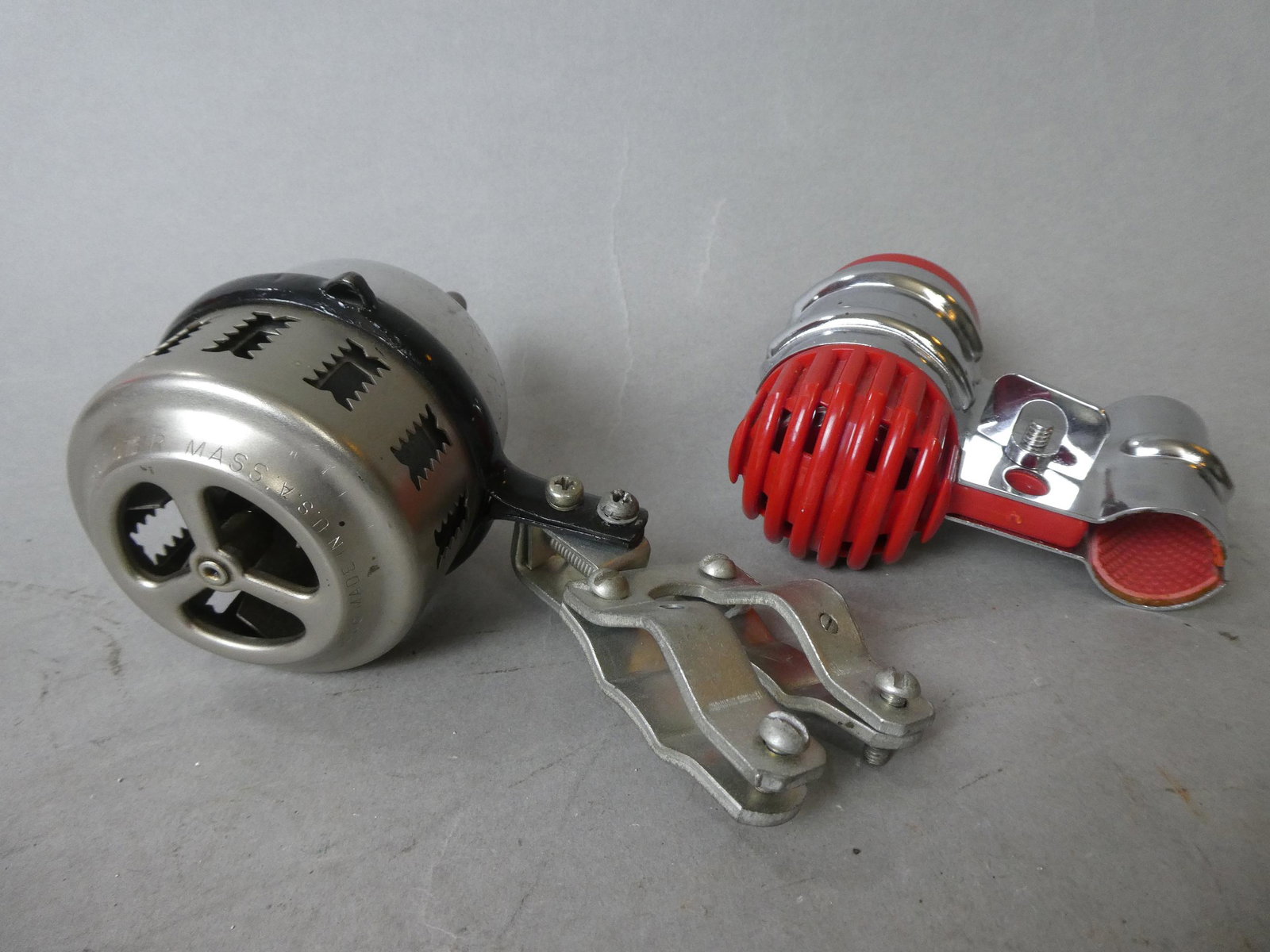 2 Vintage Bike Sirens Persons Majestic & Red Plastic: 2 Vintage Bike Sirens Persons Majestic & Red Plastic, unmarked. Condition:Good with no problems Shipping:We offer in-house shipping. Item(s) will be packed after invoice is paid and shipping charge wi