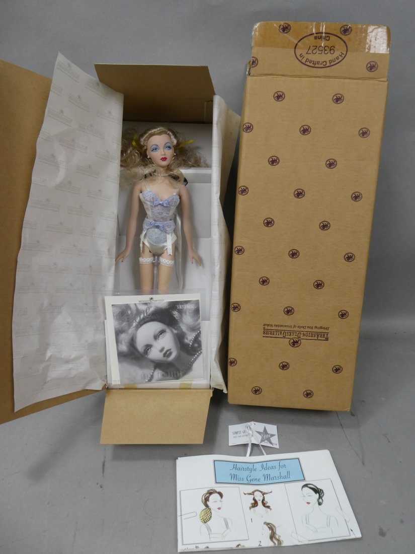 Ashton Drake Simply Gene  Ltd Ed Doll 93527 New in Box (1 of 6)