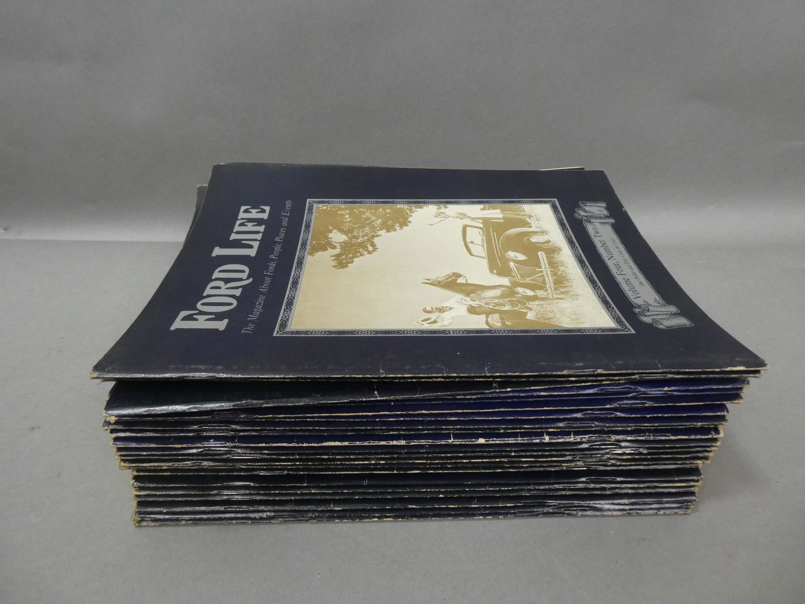 Lot 40 1970's Ford Life Magazines (1 of 4)