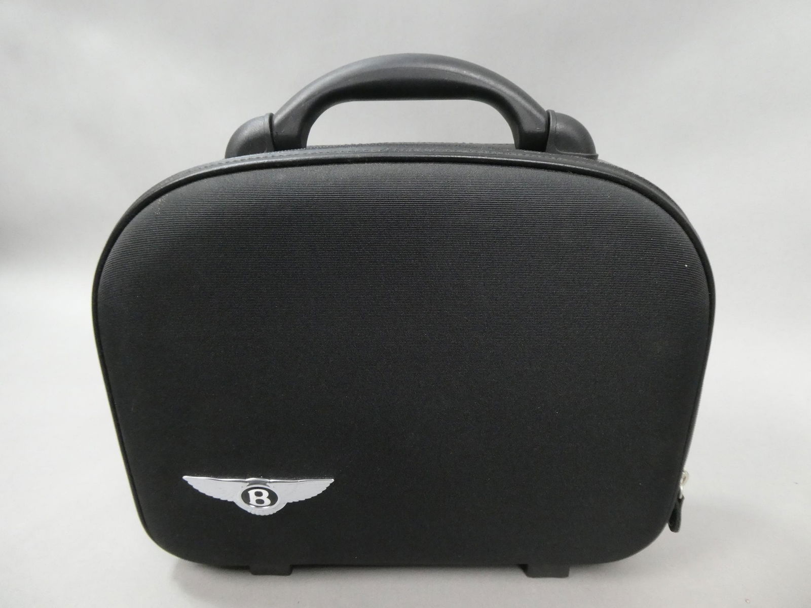 Genuine Bentley Auto Tire Set Inflator Leatherman Mini Maglite in Case (1 of 7)