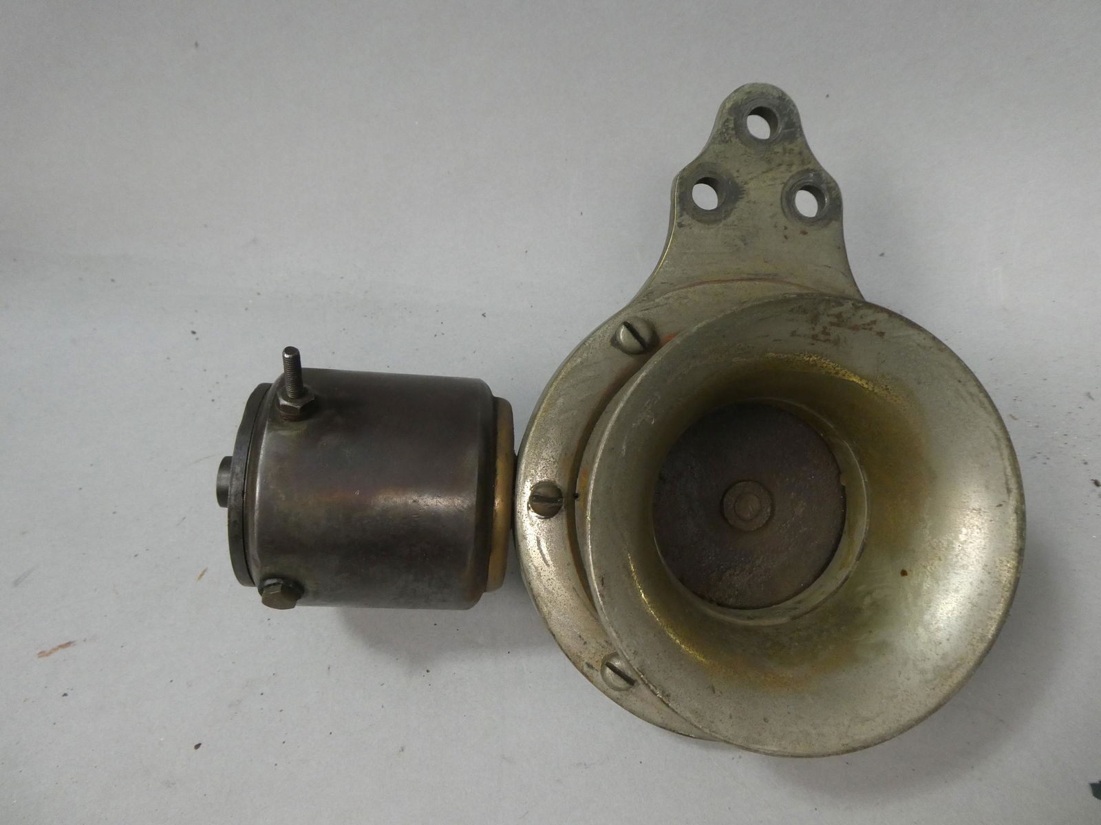 Patent 1908 Klaxon Brass Auto Model T Era Car Horn (1 of 5)