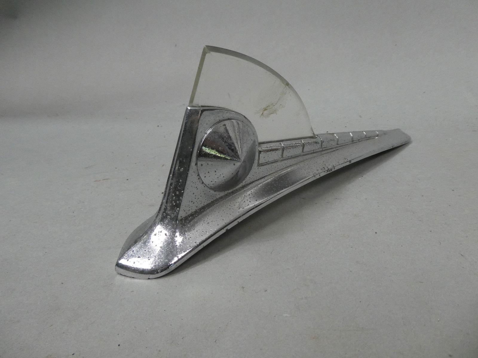 1950 Vintage Chrome & Clear Plastic Hood Ornament #OA16851 (1 of 5)