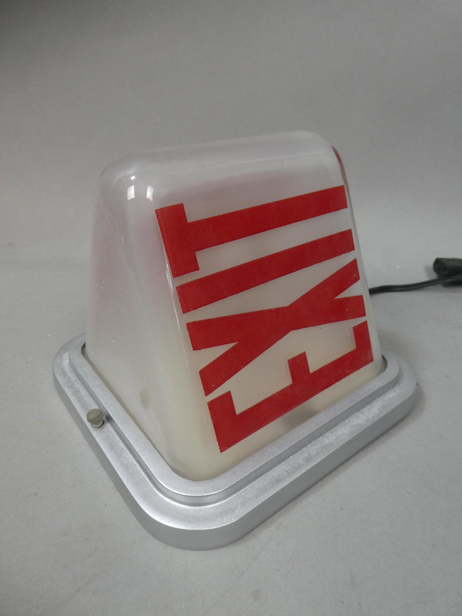 Vintage Glass Light Up Wall Mount Exit Sign: Vintage Glass Light Up Wall Mount Exit Sign. Measurements in inches: 8 x 8 x 8 Condition:Good with no problems, works Shipping:We offer in-house shipping. Item(s) will be packed after invoice is paid 