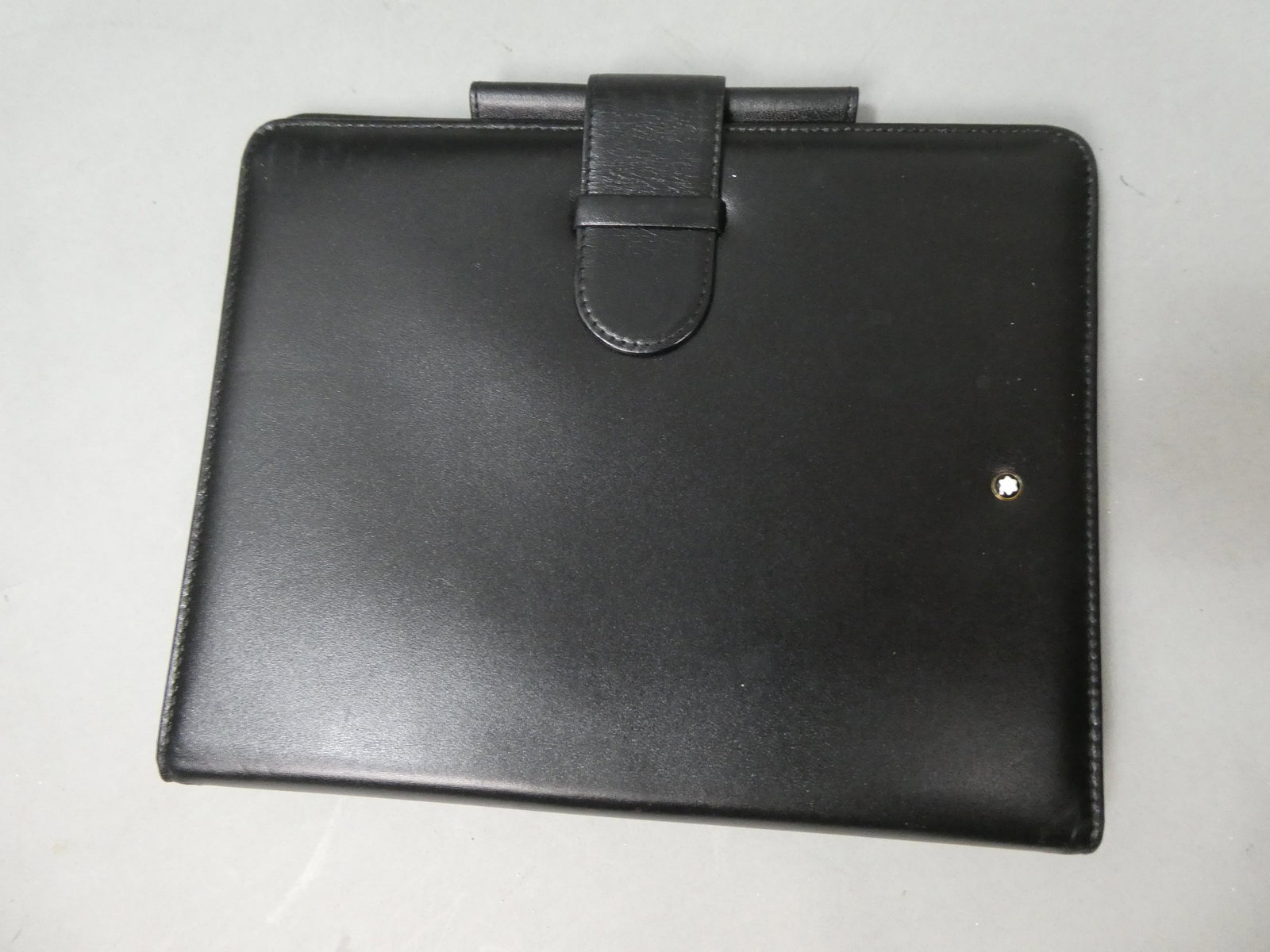 Montblanc Black Leather Binder Appointment Book: Montblanc Black Leather Binder Appointment Book. Measurements in inches: 8 x 9 1/2 Condition:Good with no problems Shipping:We offer in-house shipping. Item(s) will be packed after invoice is paid and