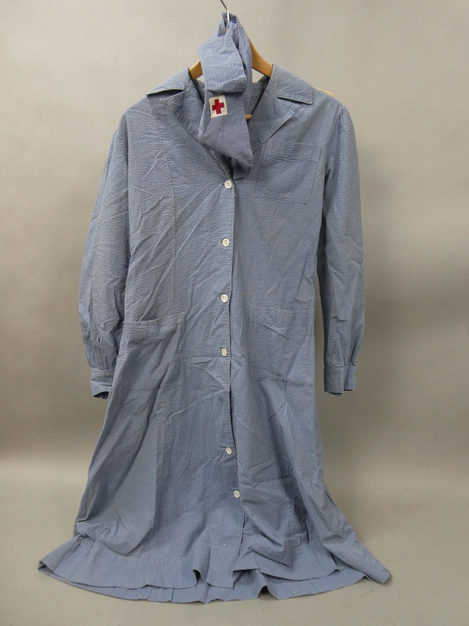 Vintage Baltmore Red Cross Nurse Dress & Cap (1 of 7)