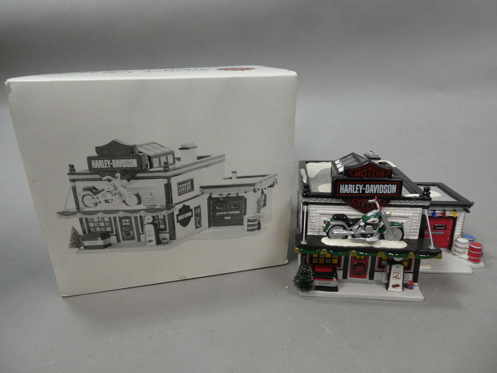 Department 56 Snow Village 1996 Harley-Davidson Motorcycle Shop in Box (1 of 8)