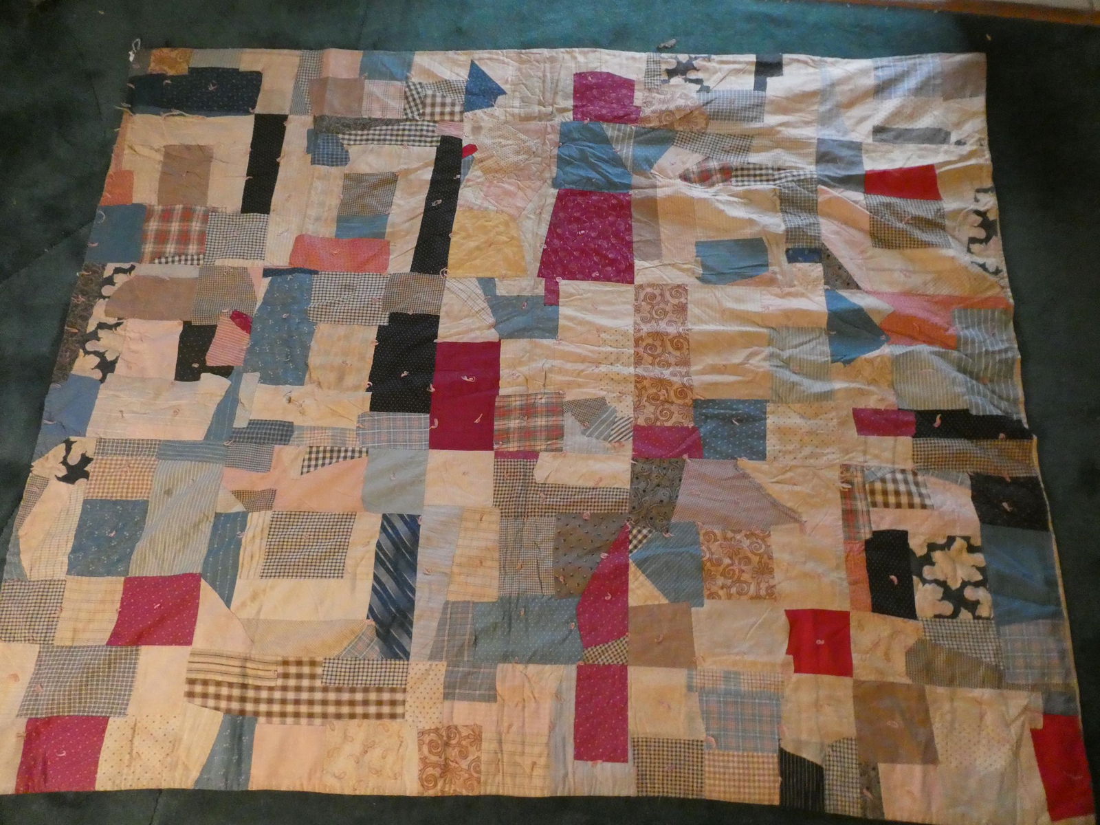 Antique Patchwork Cotton Memphis TN Quilt: Antique Patchwork Cotton Memphis TN Quilt. Measurements in inches: 84 x 79 Condition:Has some fraying and mild staining Shipping:We offer in-house shipping. Item(s) will be packed after invoice is pai