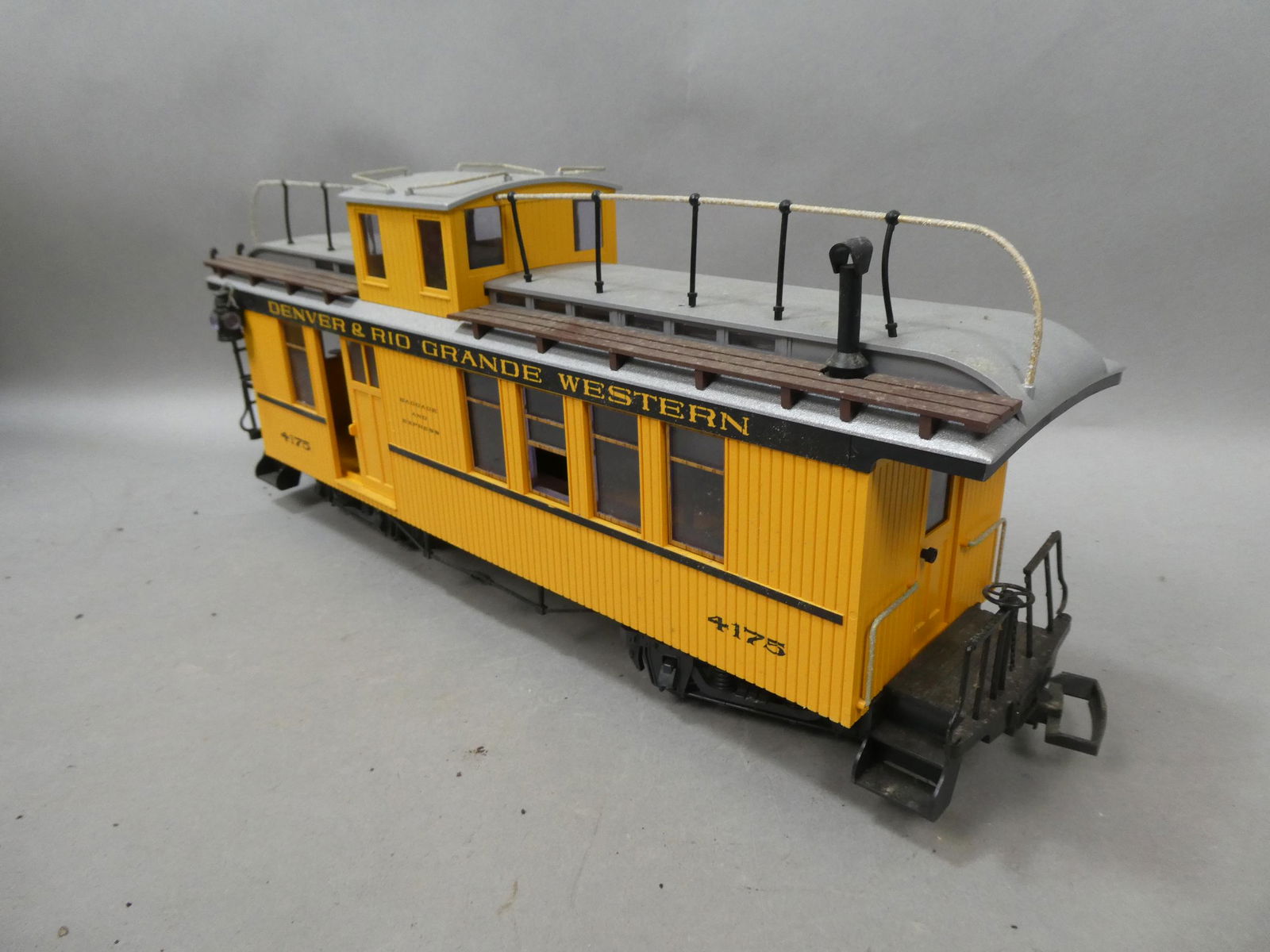 Lehmann LGB G Scale 4175 Rio Grande Passenger Car (1 of 7)