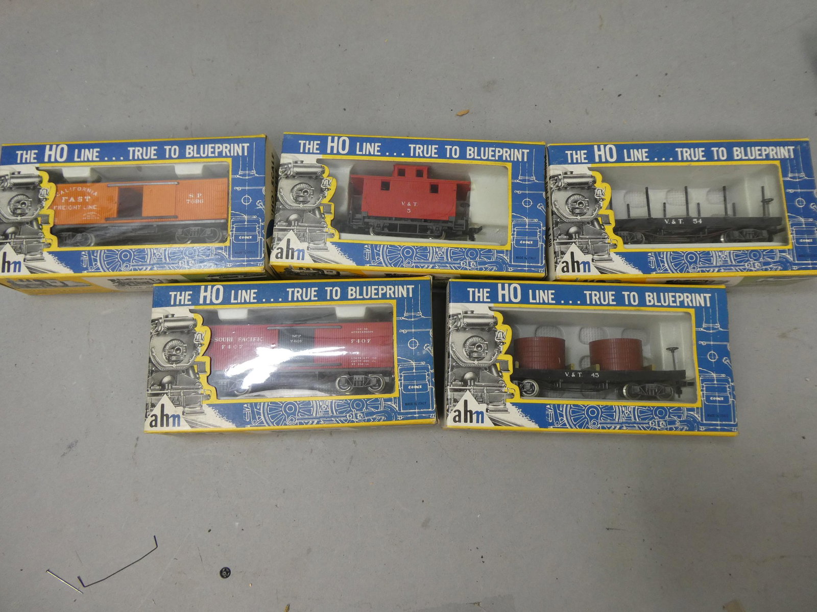 Lot 5 NOS AHM HO Scale Old Time Freight Cars in Boxes (1 of 8)