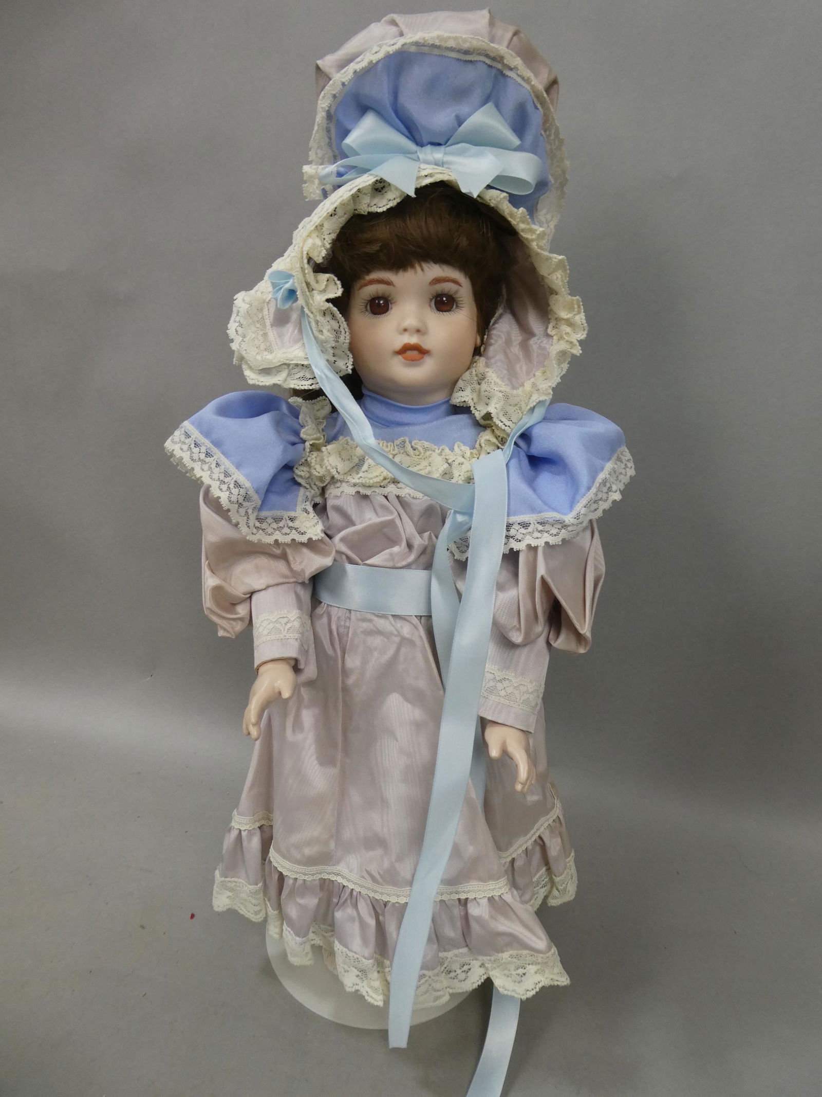 Repro SFBJ Paris JE 249 1989 Doll Bisque Head w/ Composition Body (1 of 7)