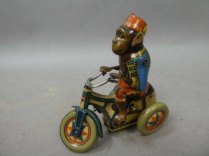 Toy & Doll Auction Models Tin Trains etc 20230115 Auction 269 Price