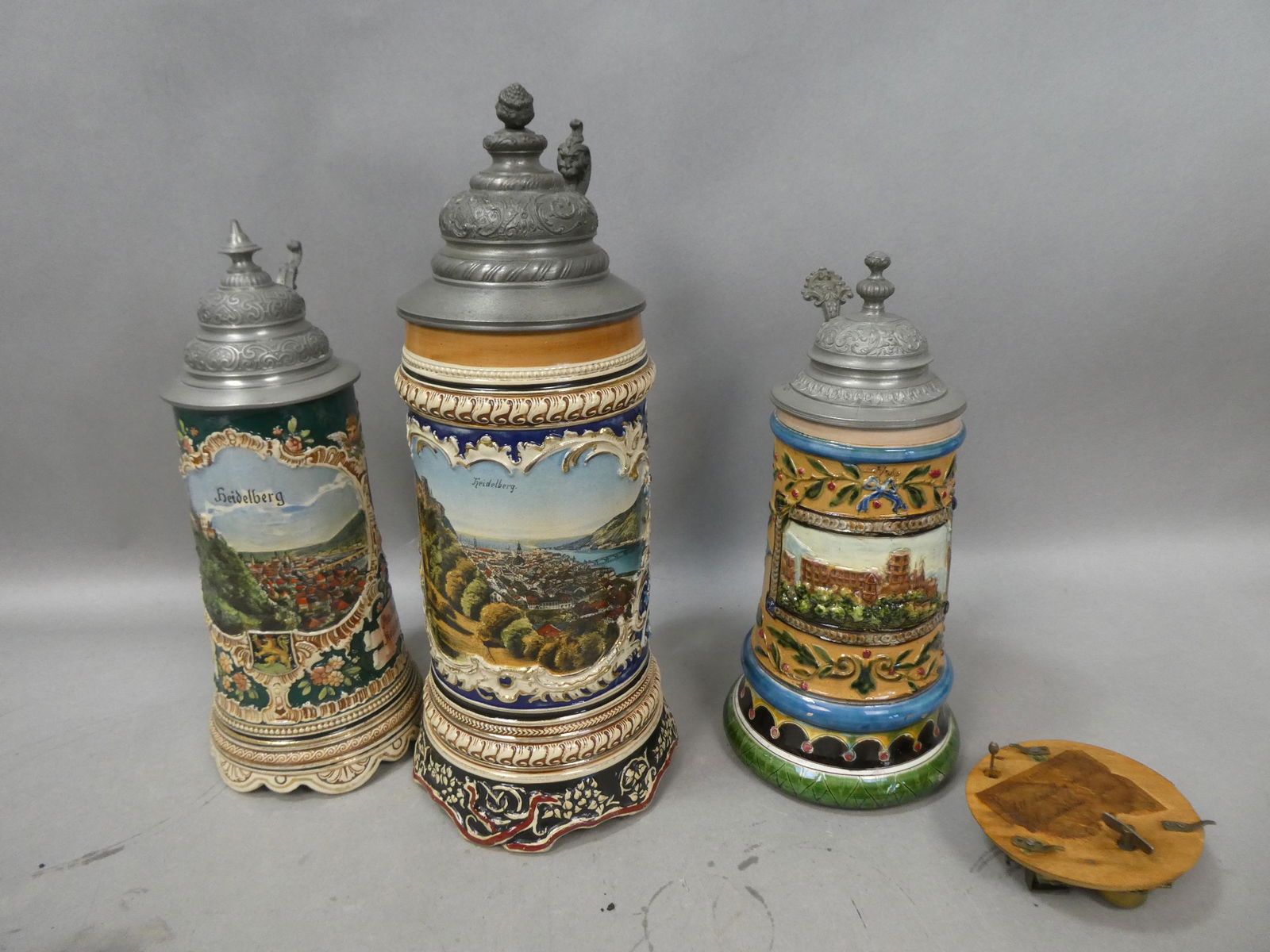 Lot 3 Antique German Large Music Box Beer Steins (1 of 12)