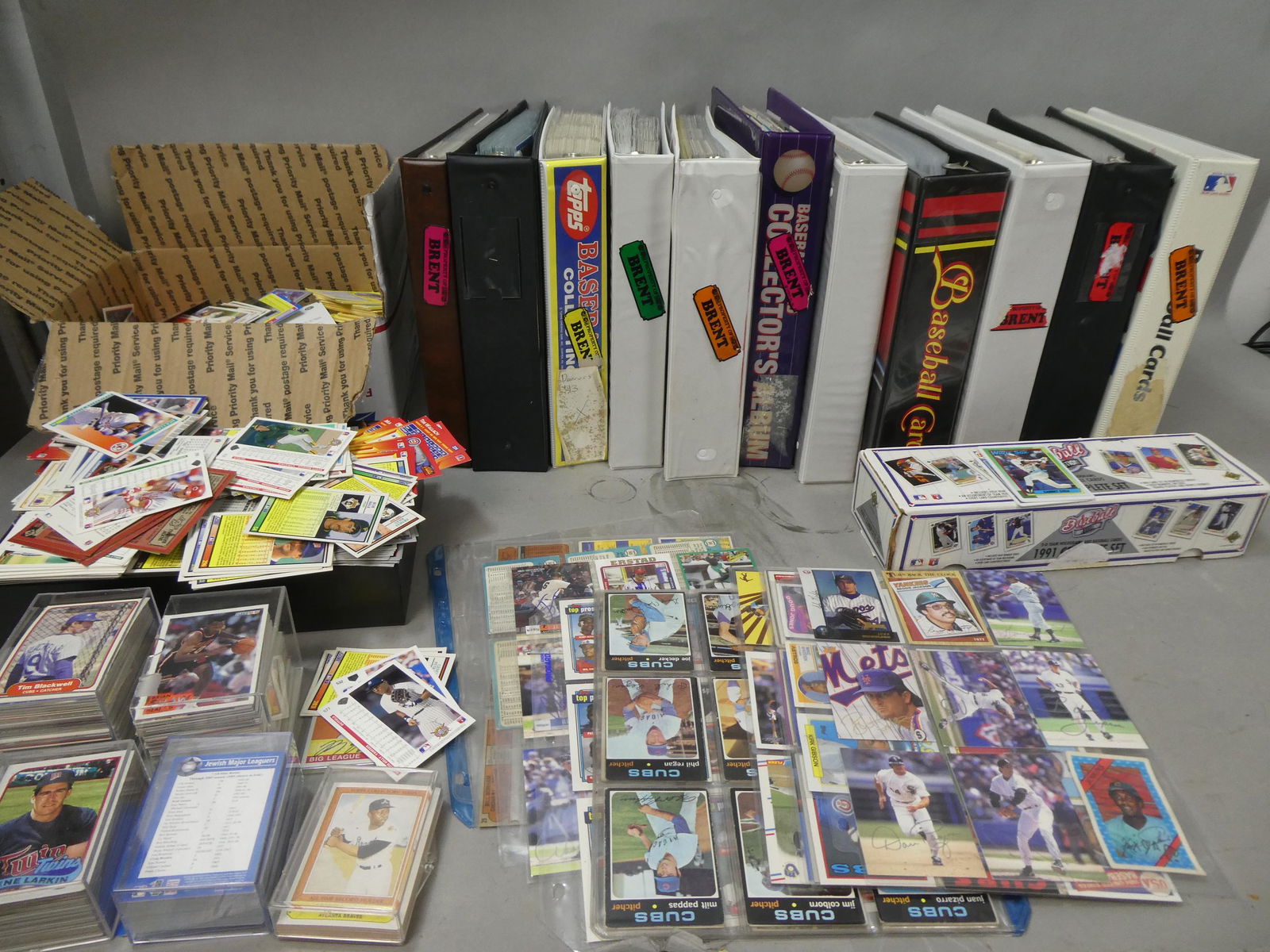 HUGE Lot Assorted Vintage Baseball Cards (1 of 14)