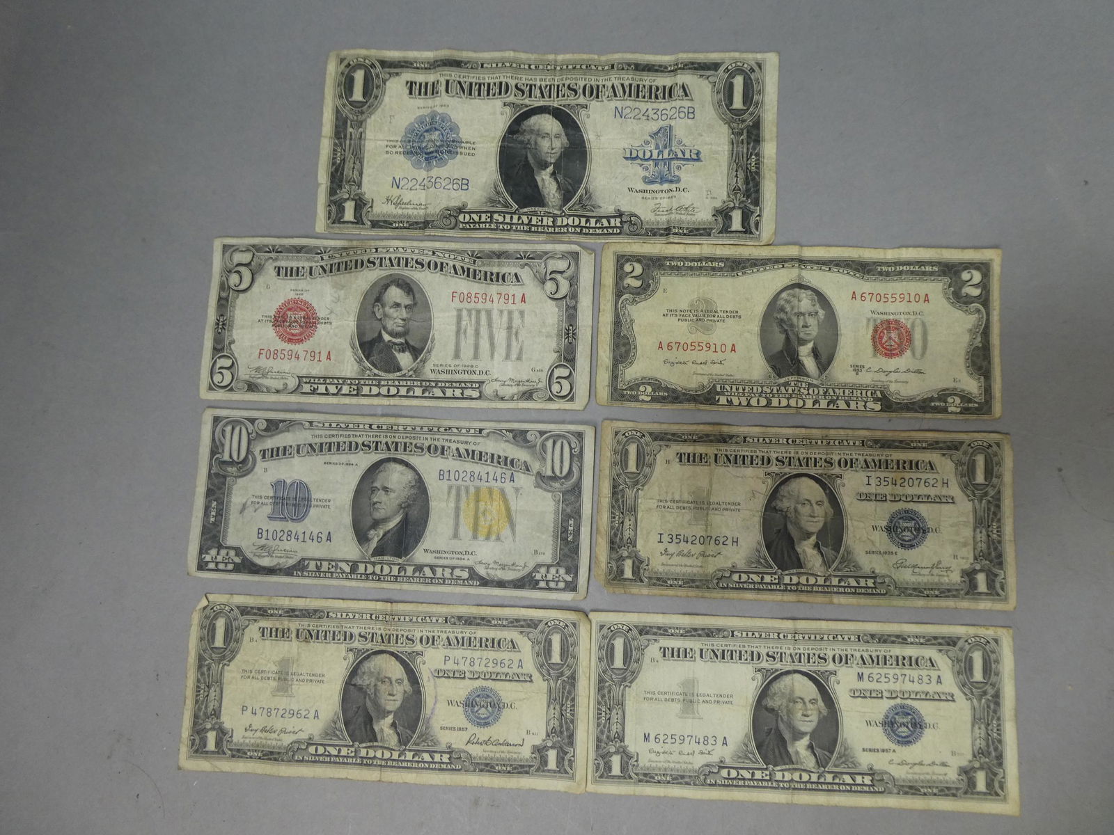 Lot 8 Old USA Paper Money Bills 1 5 10 Dollars (1 of 9)