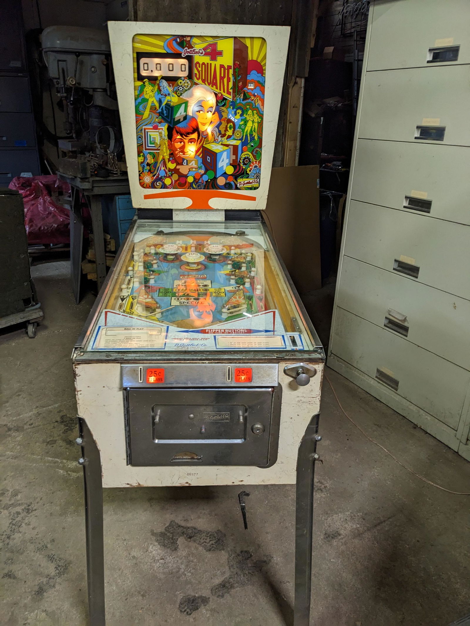1971 Gottlieb 4 Square Pinball Game (1 of 14)