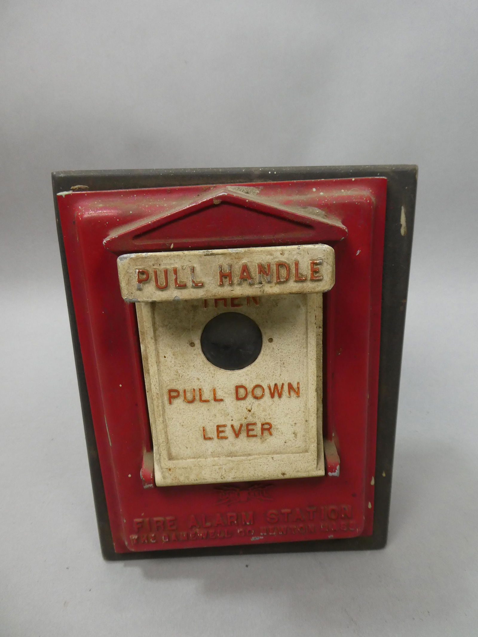Vintage Gamewell Co Fire Alarm Station (1 of 7)