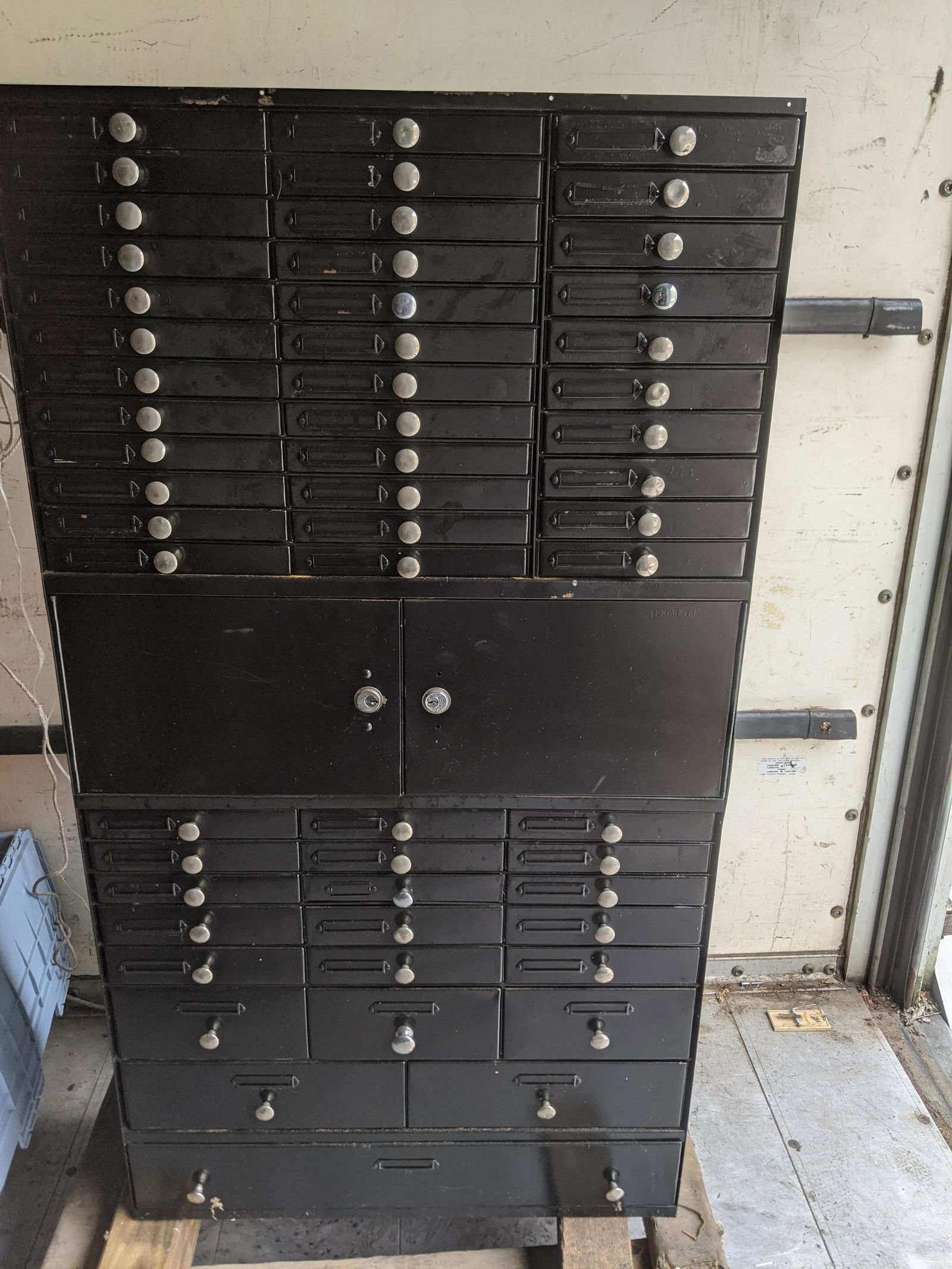 c1920's Metal Drawered Jewelry Diamond Store Cabinet (1 of 10)