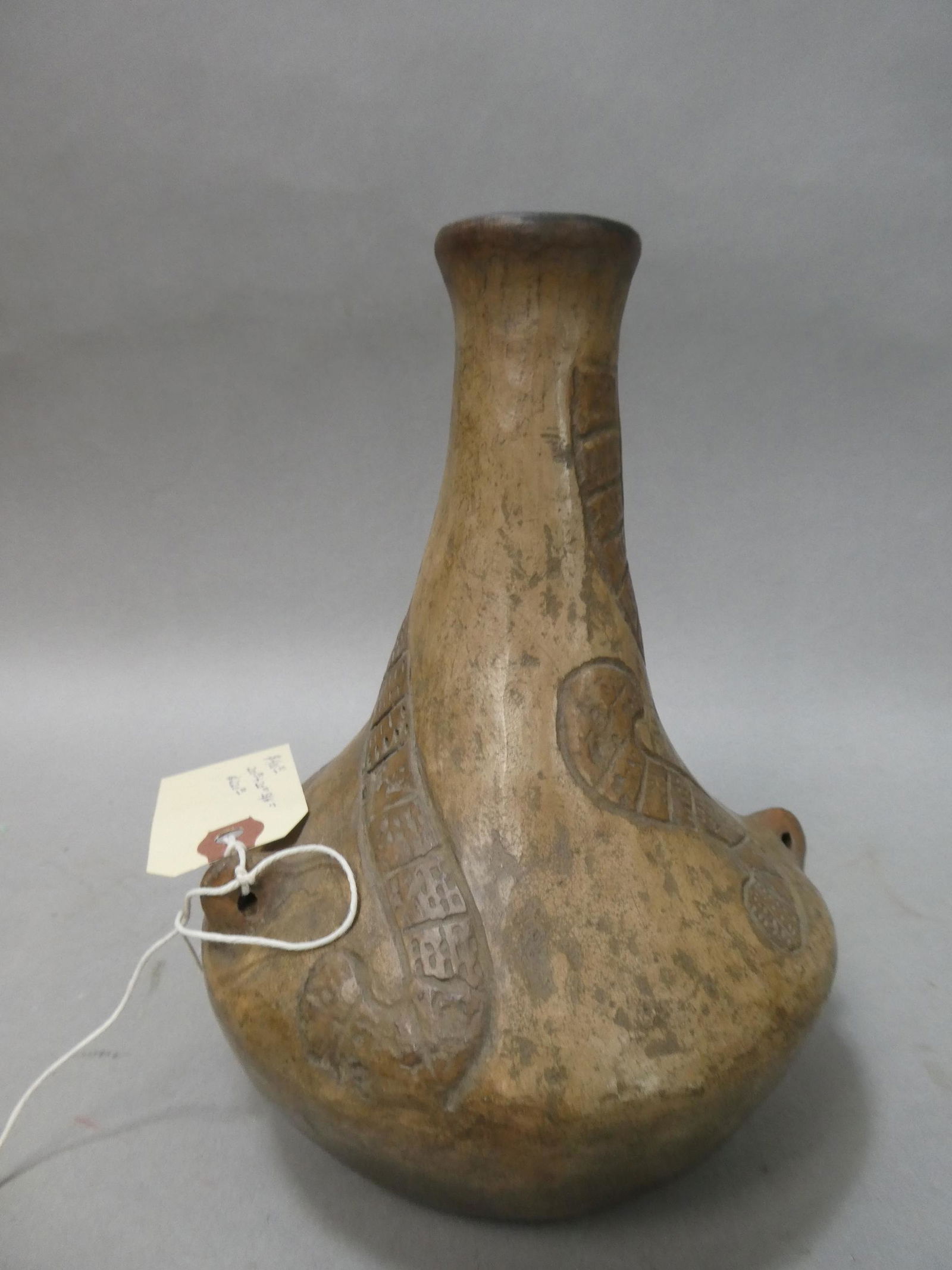 Repro Pre-Columbian Chimu Culture Incised colored Terra Cotta Vase (1 of 6)