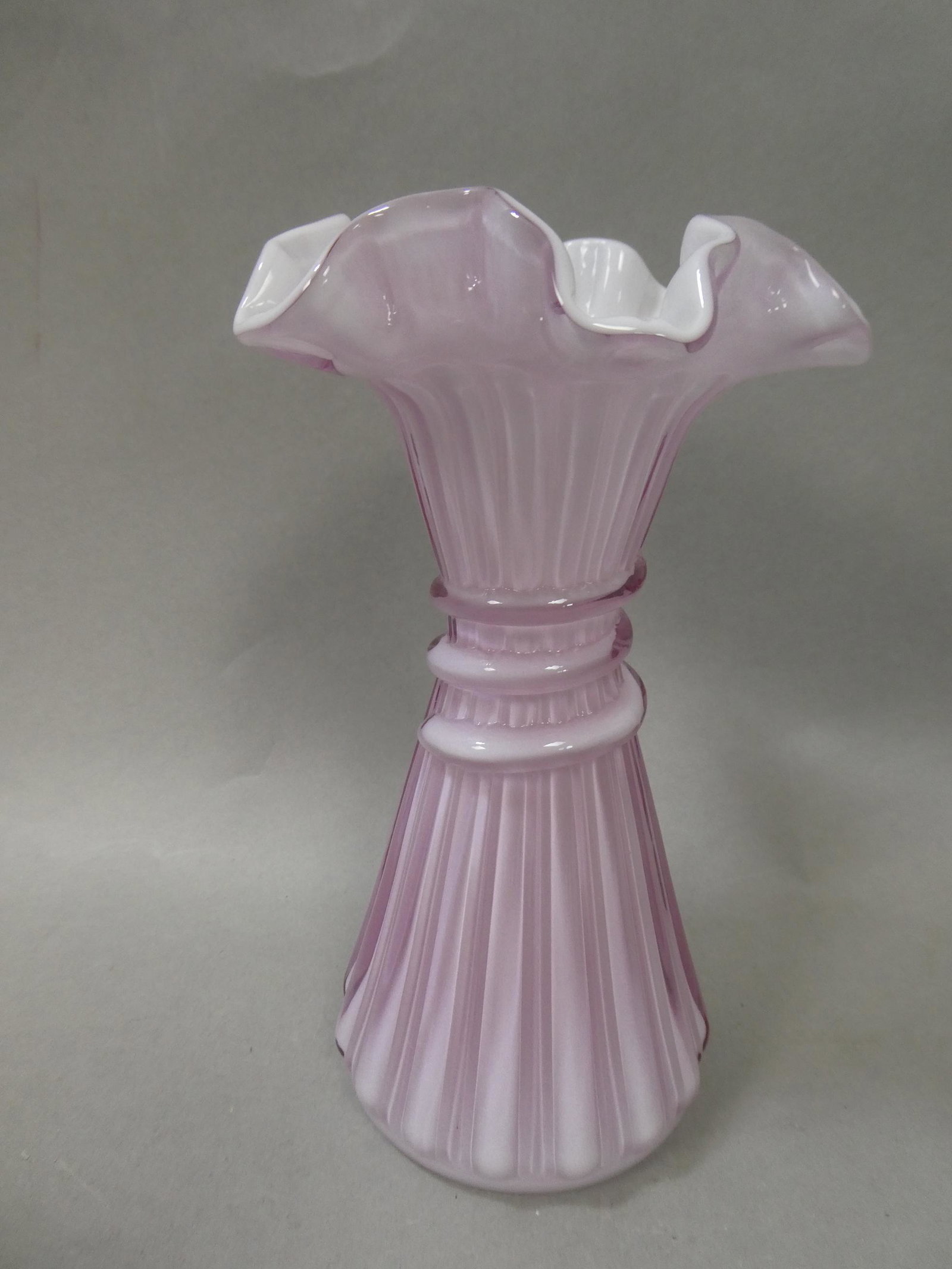 Fenton Wheat Vase Glass Bubble Gum Pink White: Fenton Wheat Vase Glass Bubble Gum Pink White. Measurements in inches: 8 high Condition:Good with no chips, cracks or repairs Shipping:We offer in-house shipping. Item(s) will be packed after invoice 