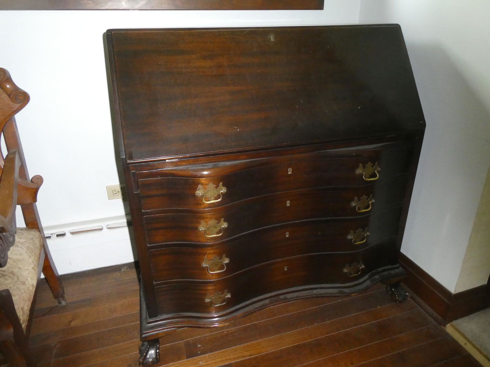 Antique Mahogany Slant-Top Desk w/ 4 Drawers (1 of 8)