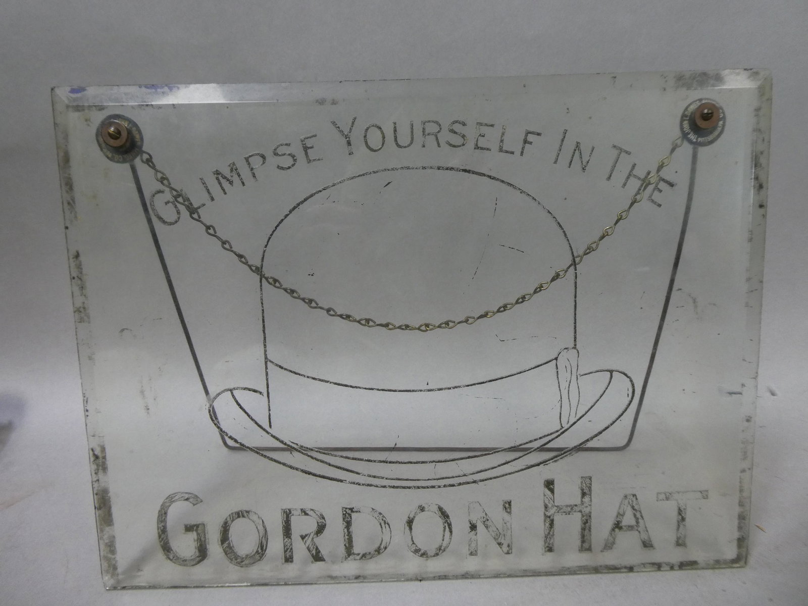 Antique Gordan Hat John Dawes Beveled Glass Stand Store Display Sign: Antique Gordan Hat John Dawes Beveled Glass Stand Store Display Sign. Measurements in inches: 12 x 9 Condition:Wear with age and use, some nicks on edge Shipping:We offer in-house shipping. Item(s) wi