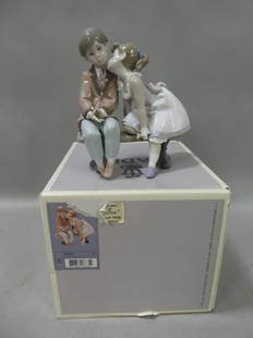 Lladro 7635 Ten & Growing Boy & Girl on Bench in Box: Lladro 7635 Ten & Growing Boy & Girl on Bench in Box. Measurements in inches: 8 high Condition:Good with no chips, cracks or repairs Shipping:We offer in-house shipping. Item(s) will be packed after i