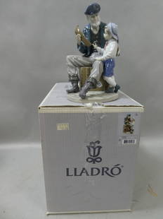 Lladro 5207 A Tall Yarn Figurine in Box Sailor w/ Boy: Lladro 5207 A Tall Yarn Figurine in Box Sailor w/ Boy. Measurements in inches: 11 high Condition:Good with no chips, cracks or repairs Shipping:We offer in-house shipping. Item(s) will be packed after