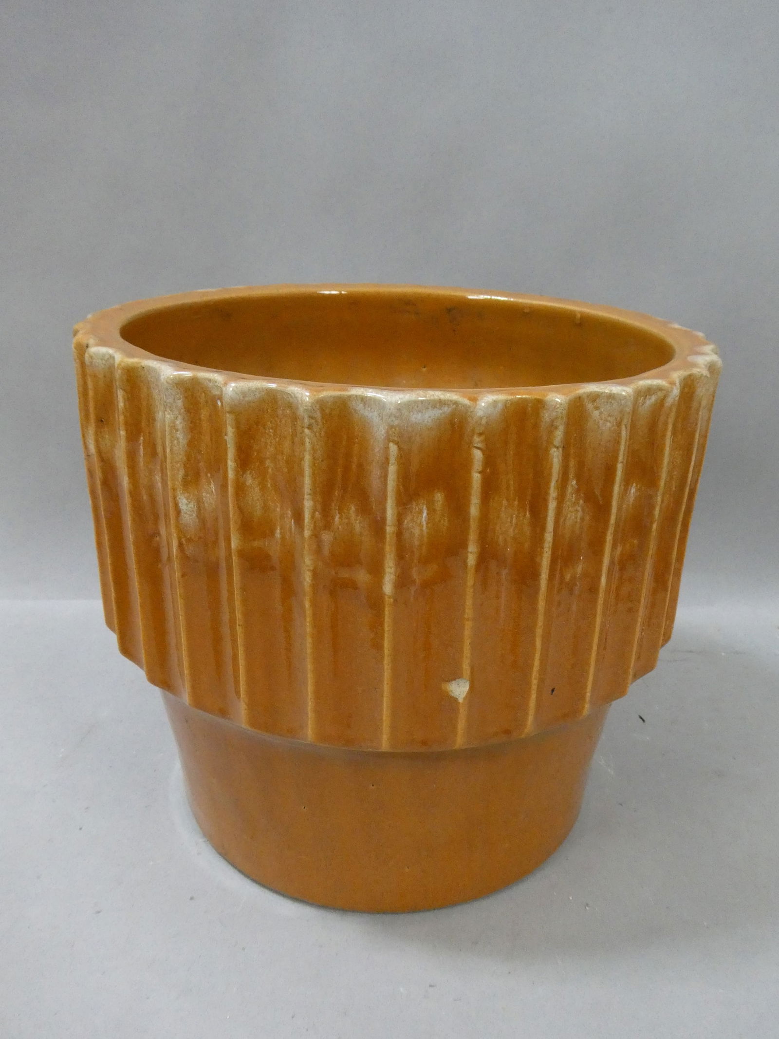 Antique RRP Co Roseville Orange Glaze Large Planter (1 of 9)