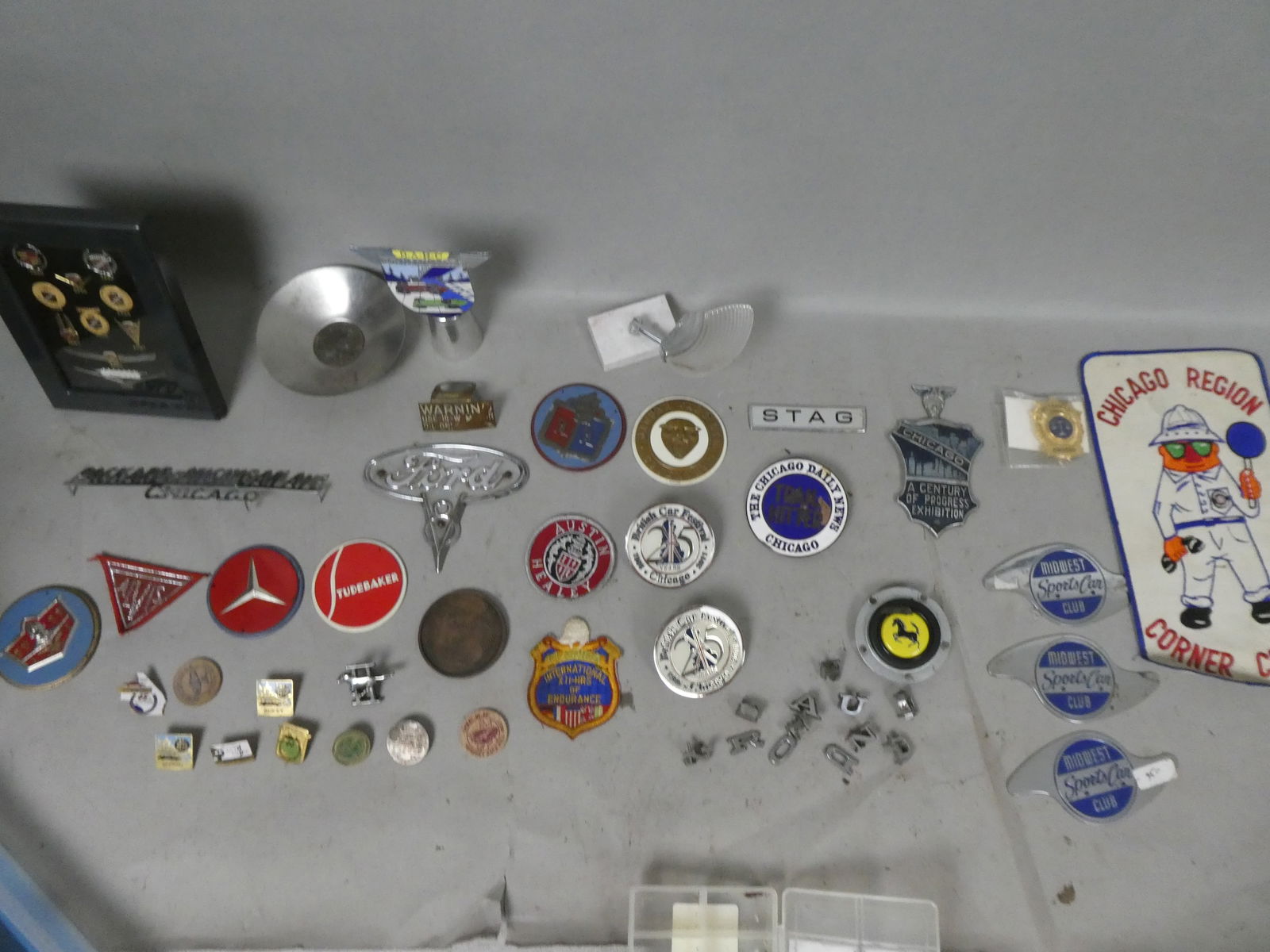 Lot Small Trinket Assorted Automobile Patches Badges Emblems etc (1 of 14)