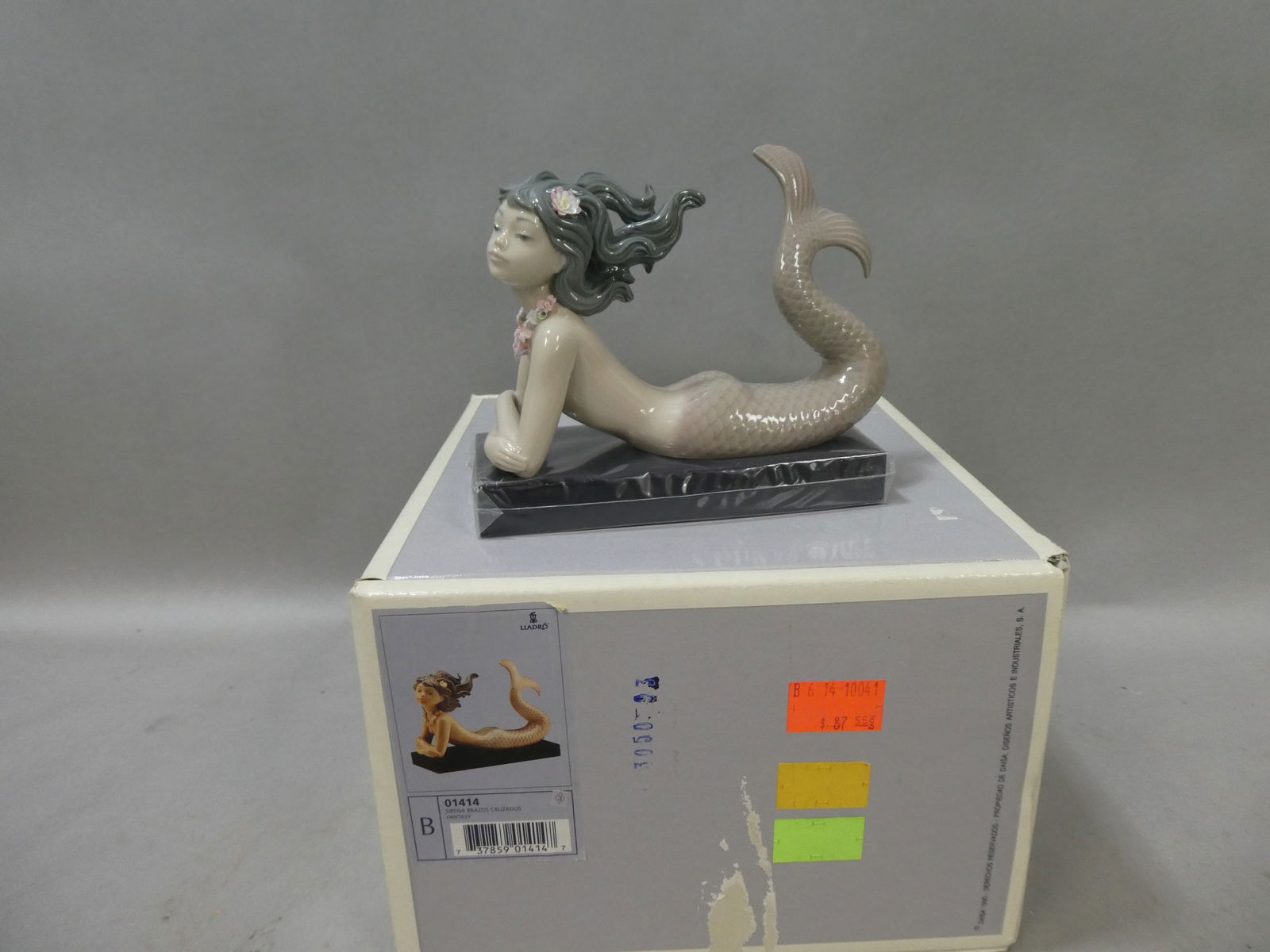 Lladro 1414 Fantasy Mermaid on Base w/ Box (1 of 7)