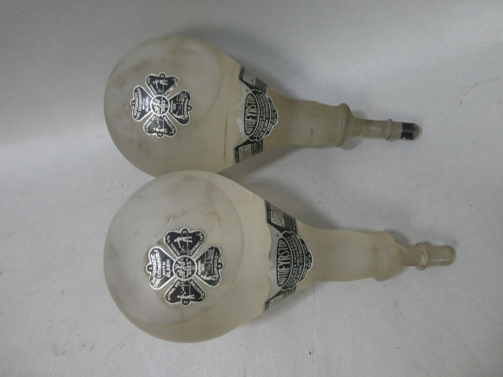 Pair Unused AutoFYRStop Glass FIRE EXTINGUISHER Model C-37 (1 of 7)