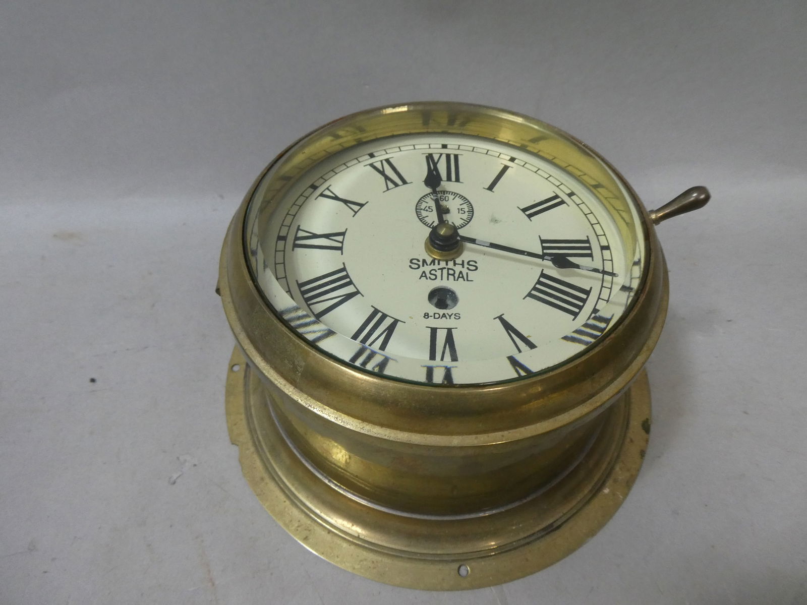Vintage Smiths England Astral 8 Day Brass Ships Porthole Style Clock (1 of 5)