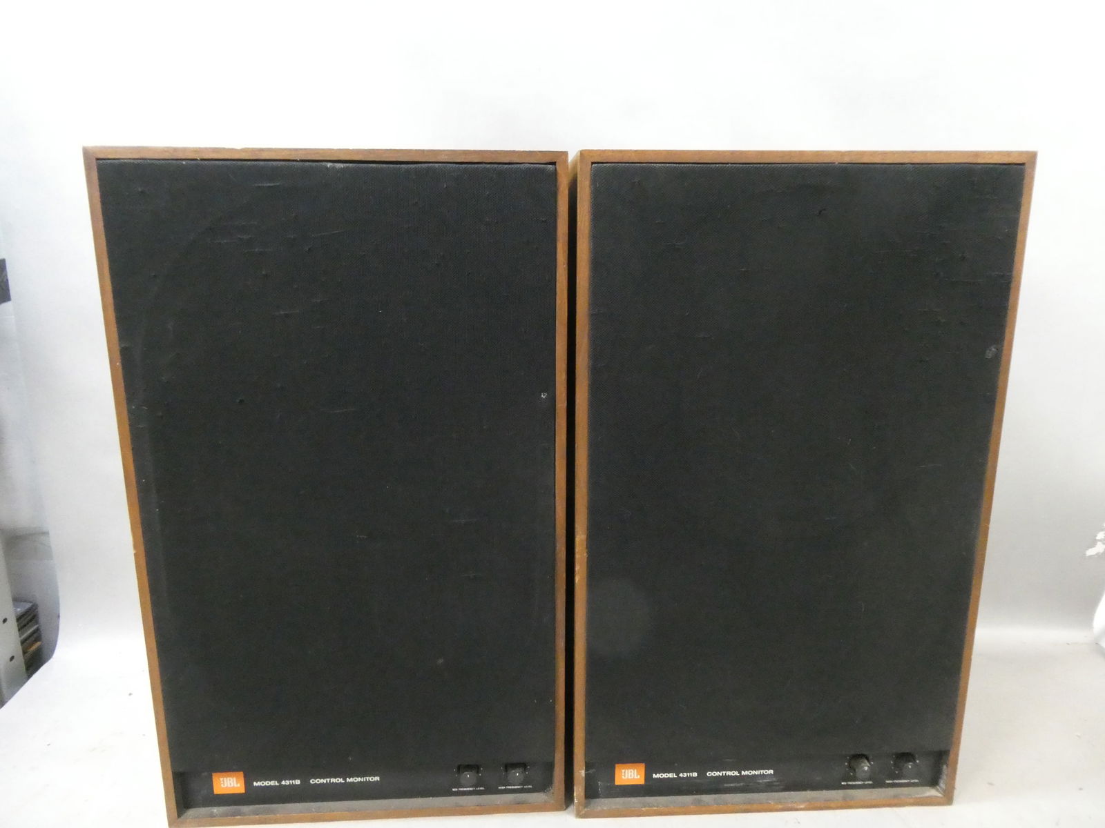 Pair Urei Model 809 Time Align Monitor Speakers Pair Urei Model 809 Time Align Monitor Speakers