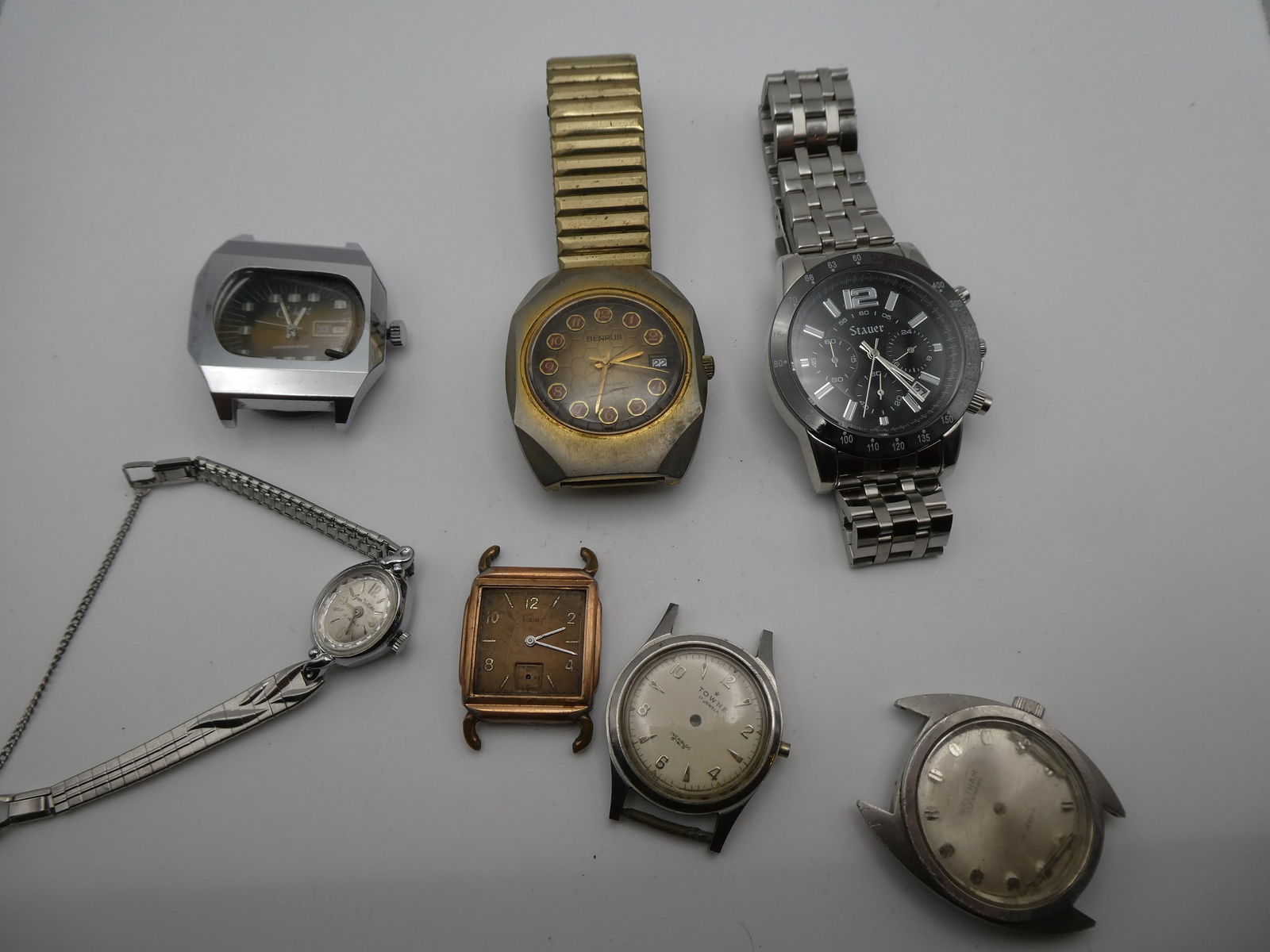 Lot 7 Watches Elgin Waltham Towne Gruen & Jean Valtier (1 of 15)