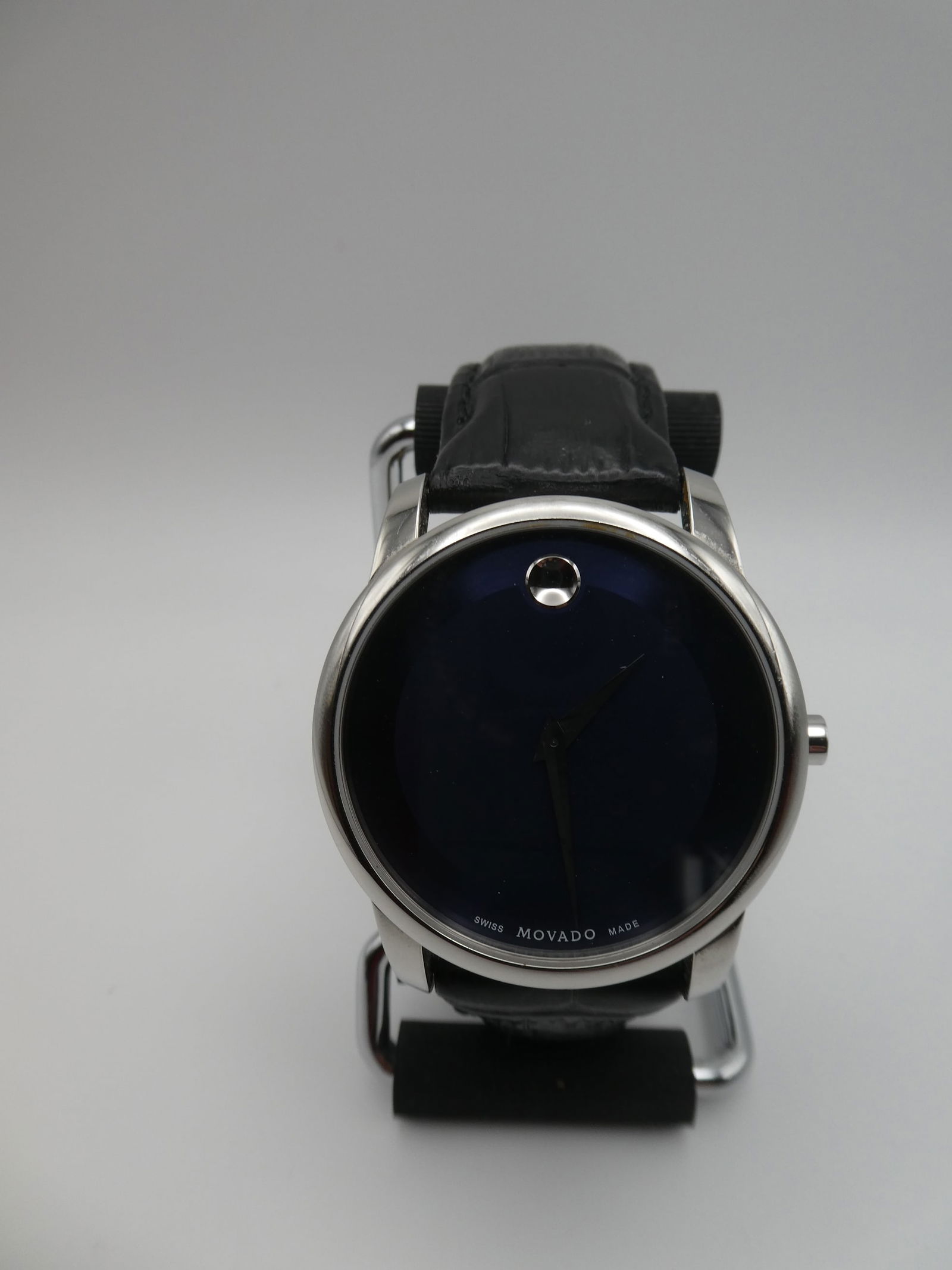 Movado Diamond Quartz Wristwatch (1 of 7)