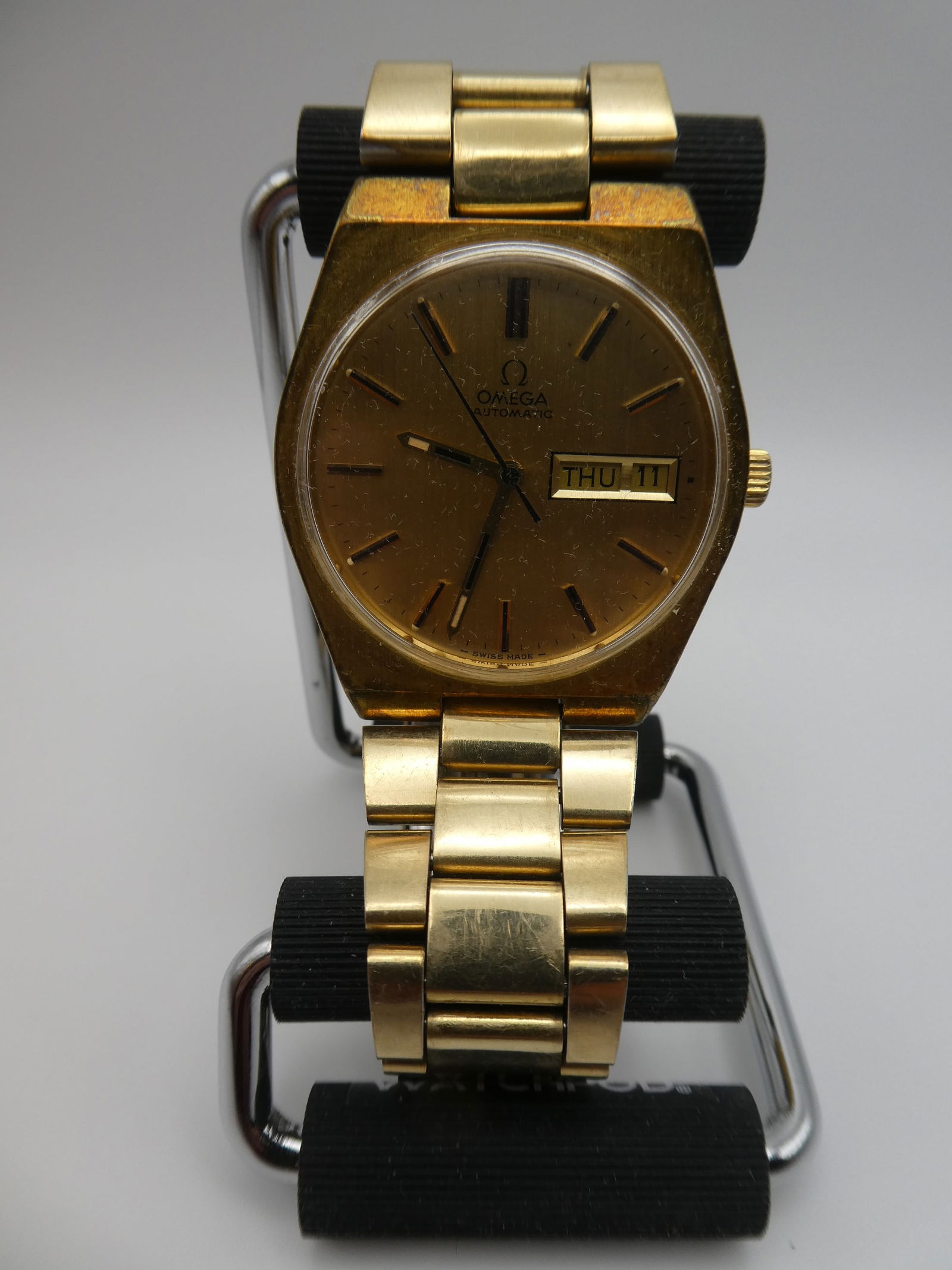 Omega Automatic Day & Date Gold Tone Wristwatch (1 of 7)