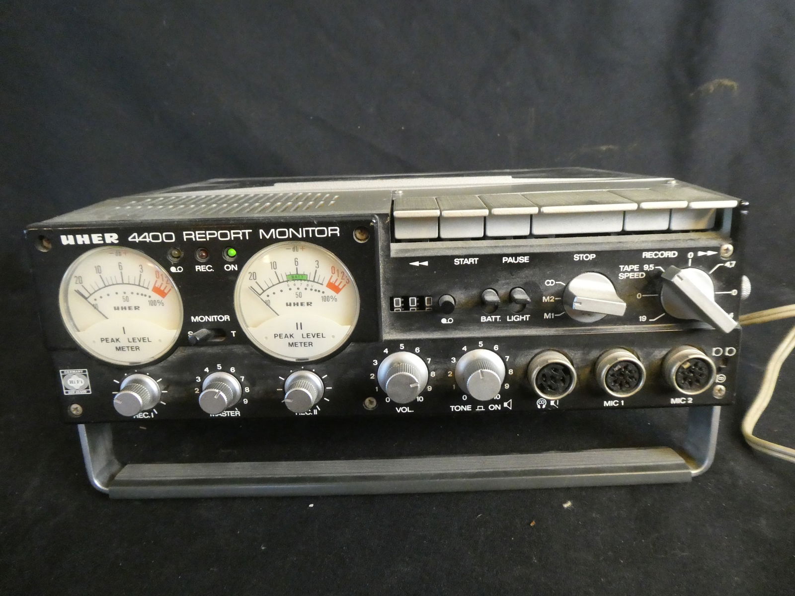 Uher 4400 Report Monitor Portable Reel to Reel Recorder (1 of 10)