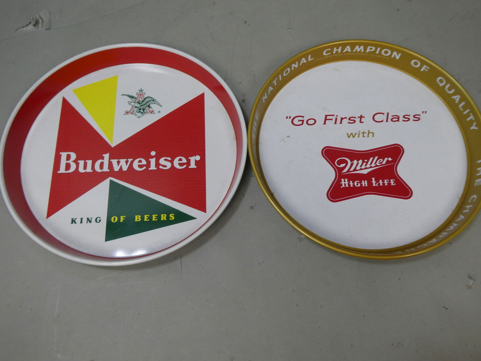 Pair Vintage Metal Beer Trays Miller High Life & Budweiser (1 of 6)