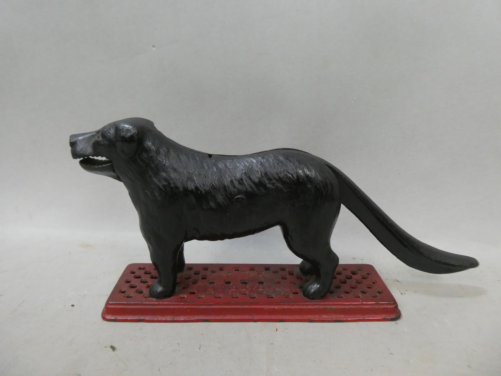 Antique Harper Supply Co Cast Iron Dog Tray Nut Cracker (1 of 6)