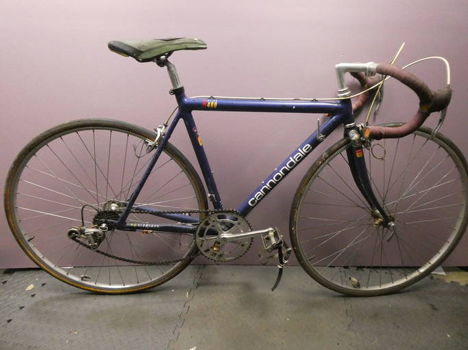Vintage Cannondale R400 Racing Aluminum Speed Bike Bicycle
