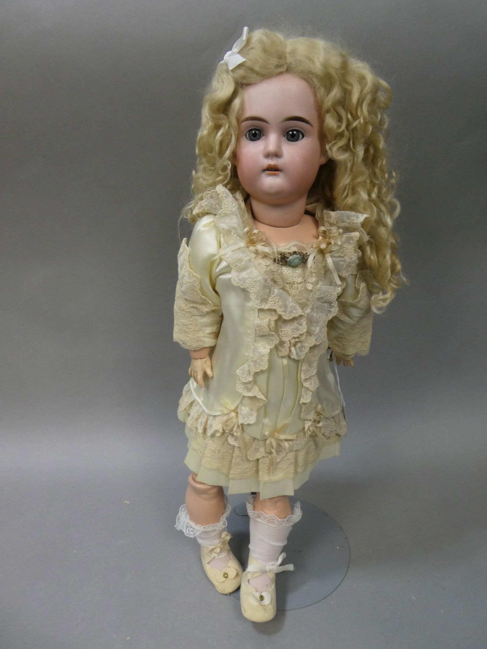 Antique German Hugo Wiegand HW AM 7 Bisque Head Composition Body Doll (1 of 8)