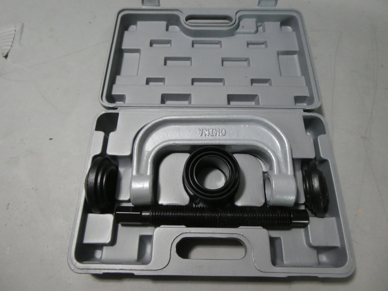 3-in-1 Ball Joint Service Kit Ball, Universal, Brake Anchor Joint Repair Kit: 3-in-1 Ball Joint Service Kit Ball, Universal, Brake Anchor Joint Repair Kit This item is from a Gurnee, IL private estate. The estate included lots of cameras and accessories, motorcycles and parts, 