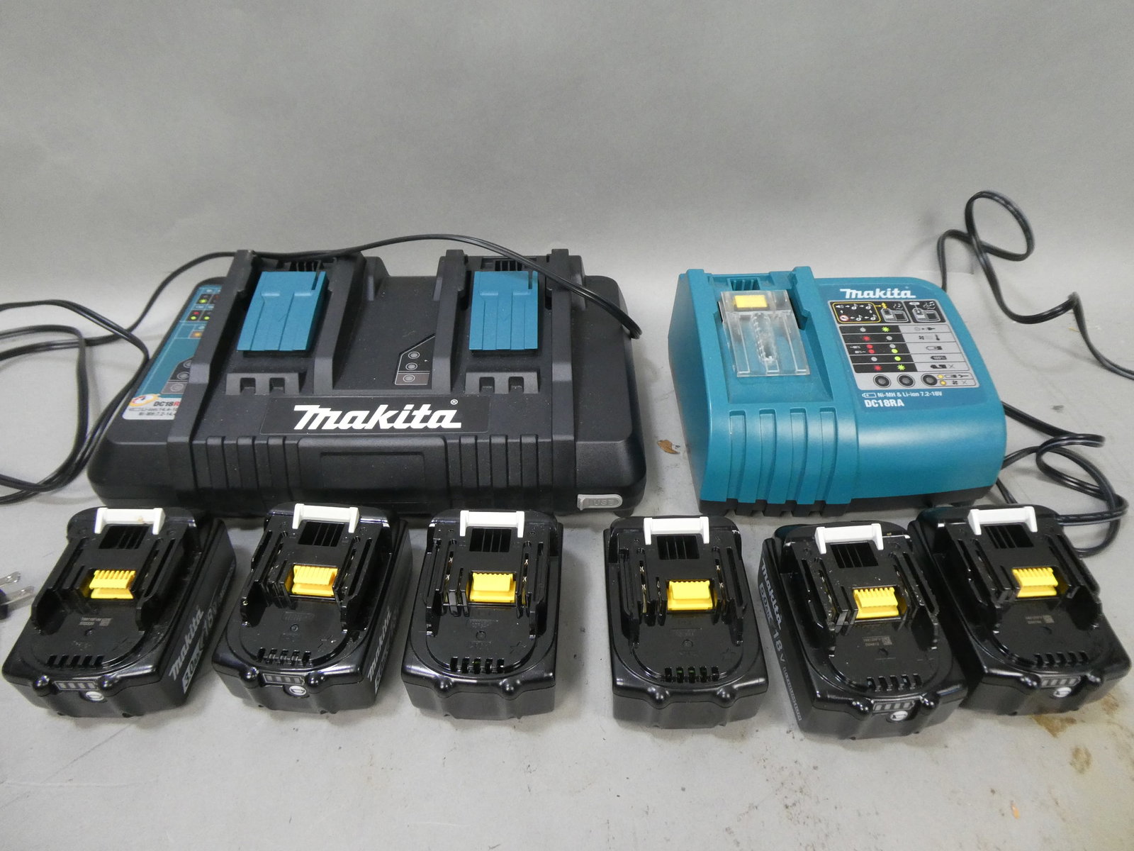 Makita DC18RA & DC18RD Battery Chargers w/ 6 Working Batteries: Makita DC18RA & DC18RD Battery Chargers w/ 6 Working Batteries, models BL1830 and BL1850B This item is from a Gurnee, IL private estate. The estate included lots of cameras and accessories, motorcycle