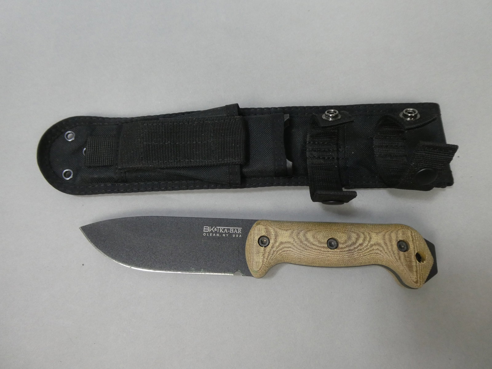 KA-BAR Becker BK2 Campanion Fixed Blade Knife, Carbon Steel: KA-BAR Becker BK2 Campanion Fixed Blade Knife, Carbon Steel This item is from a Gurnee, IL private estate. The estate included lots of cameras and accessories, motorcycles and parts, vehicles, knives,