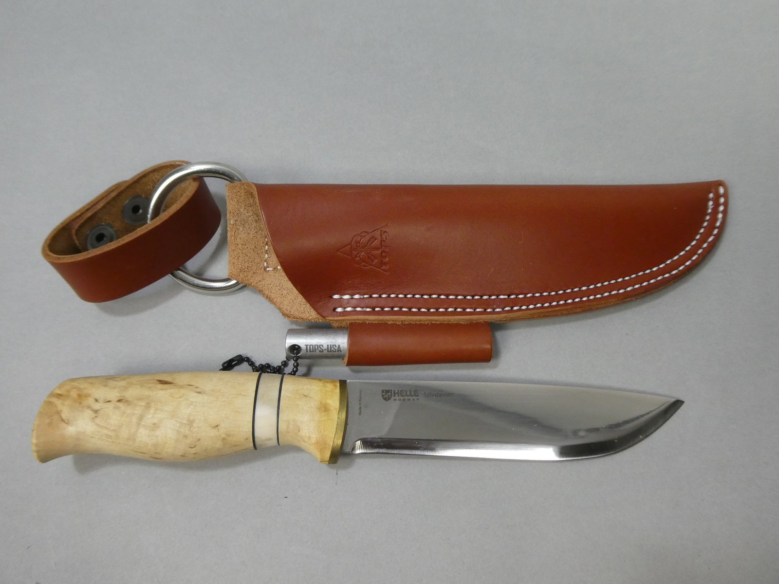 Helle Norway Sytvsteinen Wood & Bone Handle Knife w/ Tops Leather Sheath & Sharpener: Helle Norway Sytvsteinen Wood & Bone Handle Knife w/ Tops Leather Sheath & Sharpener This item is from a Gurnee, IL private estate. The estate included lots of cameras and accessories, motorcycles and